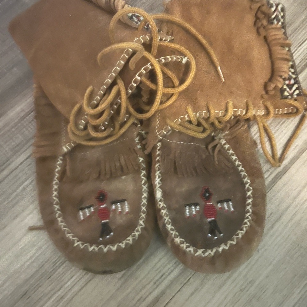 Brown Moccasins with Embroidered Design
